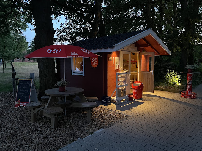 Hütte unter den Buchen Logo